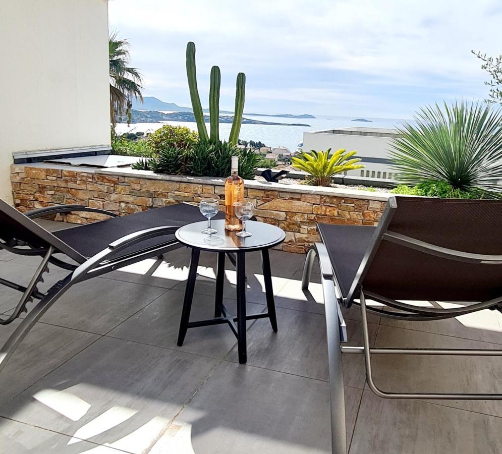 Magnifique Appartement Vue Mer - Grande Terrasse Et Piscine Bandol Esterno foto